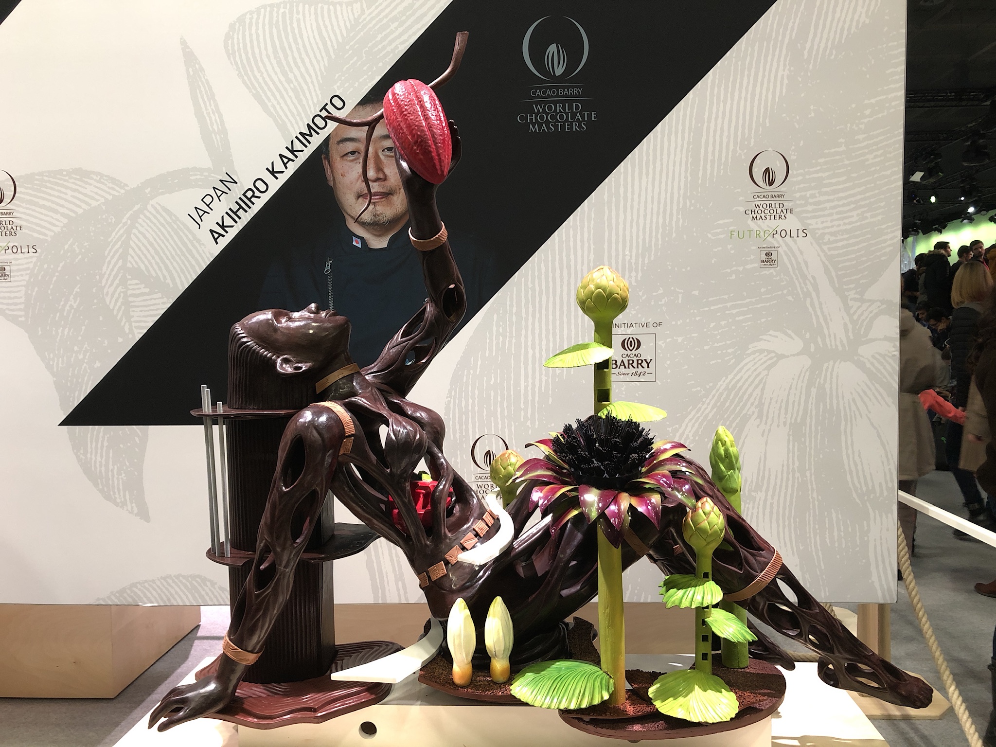「ワールド チョコレート マスターズ2018」で、日本代表の垣本晃宏氏が完成させたチョコレートの大型工芸作品