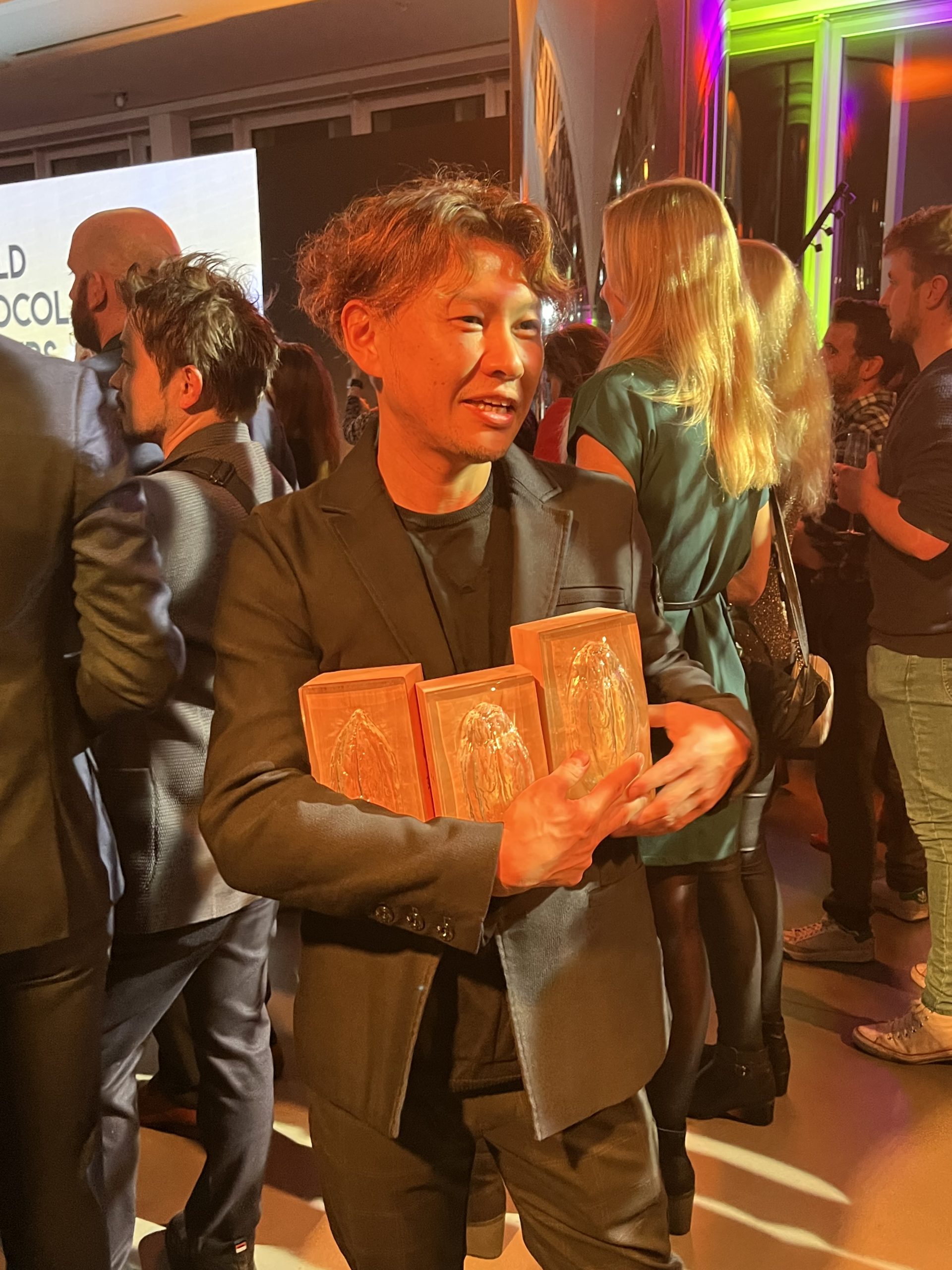 田中シェフは「#SHARE」「#TASTE」「#BONBON」の3部門で最高点を獲得し、各部門賞を受賞した（筆者撮影）