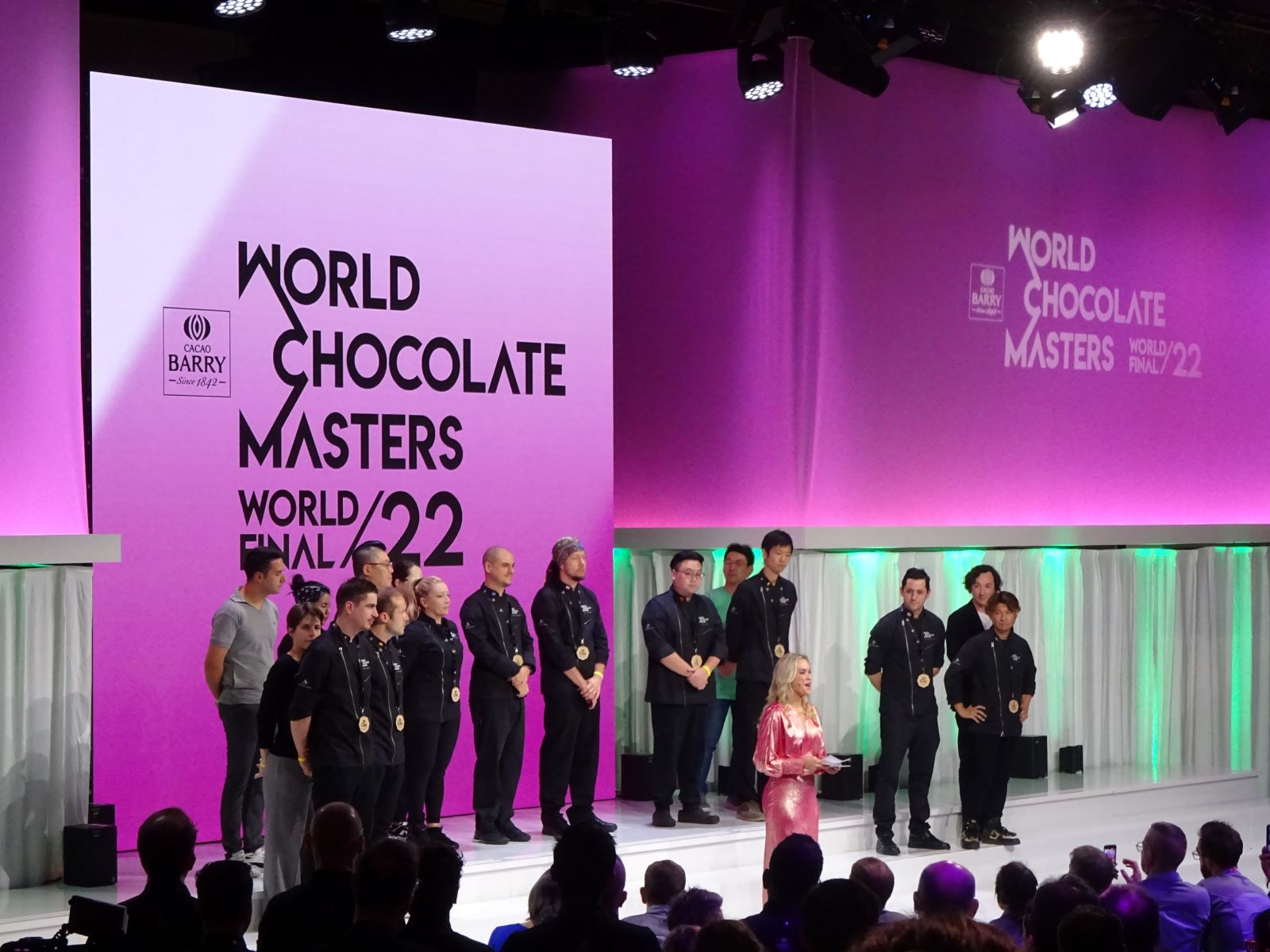 「ワールド チョコレート マスターズ 2022　ワールドファイナル」表彰式（筆者撮影）
